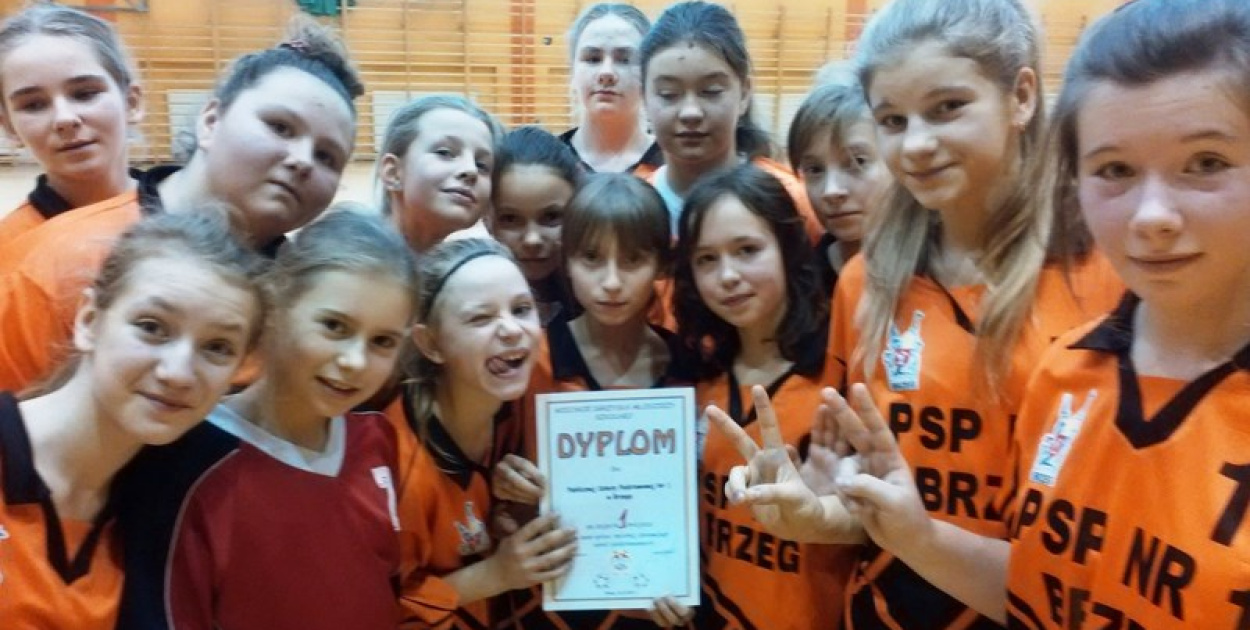 MISTRZYNIE Z JEDYNKI