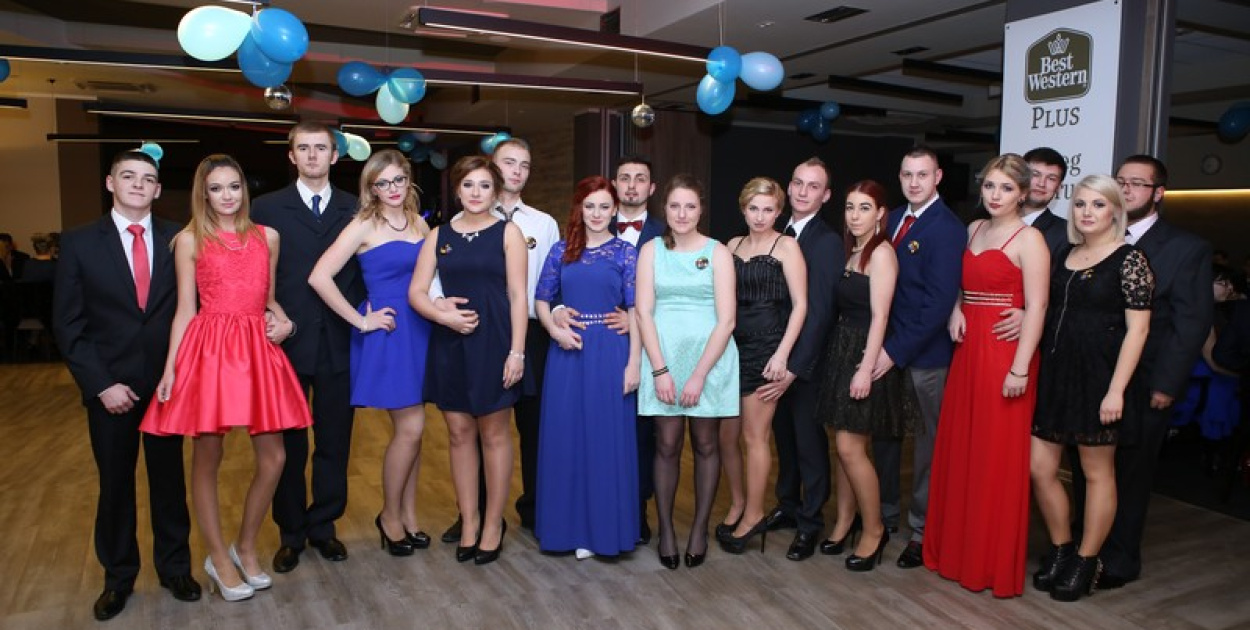  Studniówki 2016. Maturzyści ZSZ nr 1 w Brzegu, bawili się w…