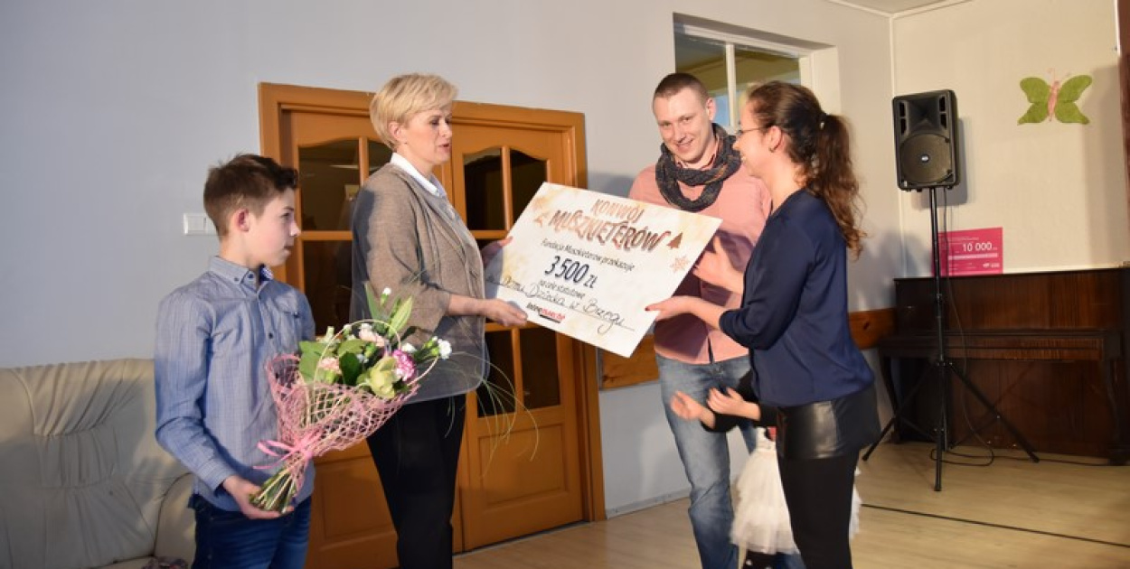 Konwój Muszkieterów odwiedził Dom Dziecka w Brzegu