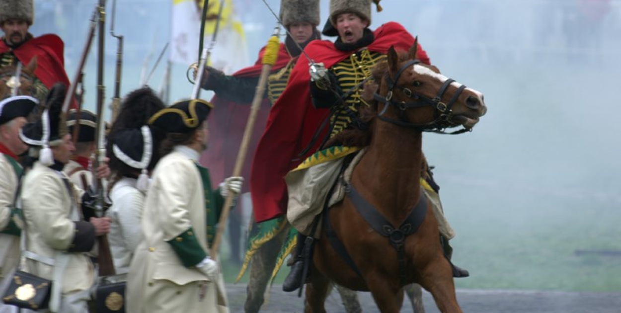  Apel, defilada i rekonstrukcja oblężenia twierdzy Brzeg [galeria zdjęć…