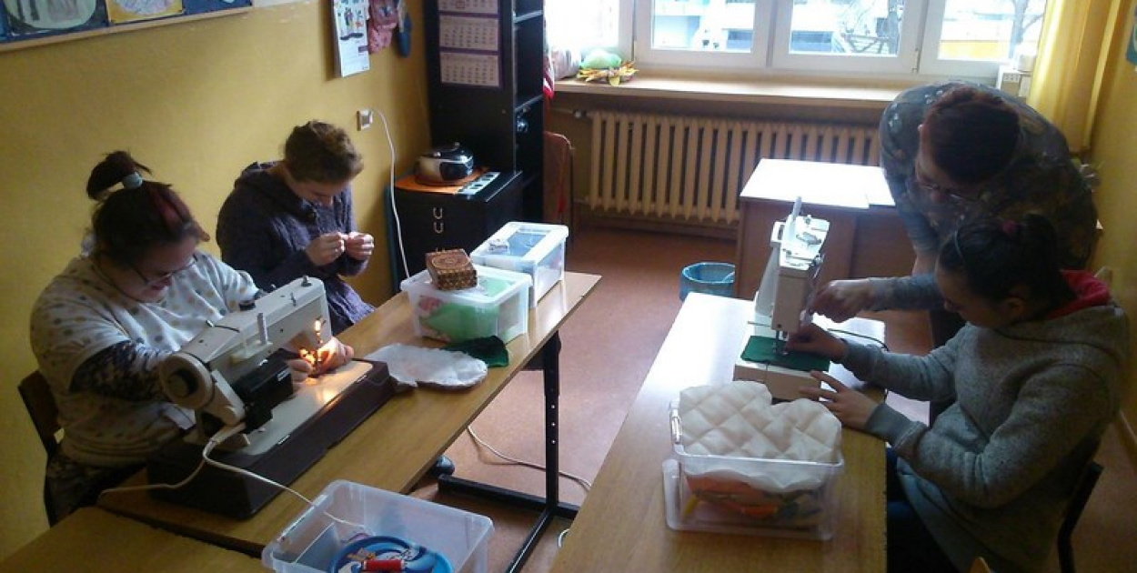 Żeby szczęśliwym być i innym szczęście dać