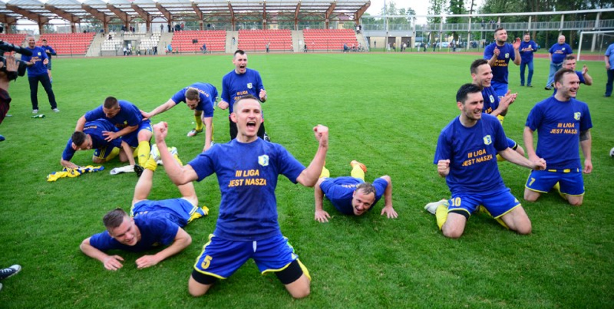  Derby powiatu brzeskiego i awans do III Ligi dla Stali Brzeg. Wygrana…