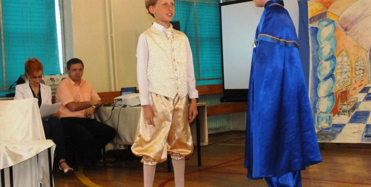 "CAŁA  POLSKA  CZYTA  DZIECIOM"   w PSP   nr   1  w Brzegu