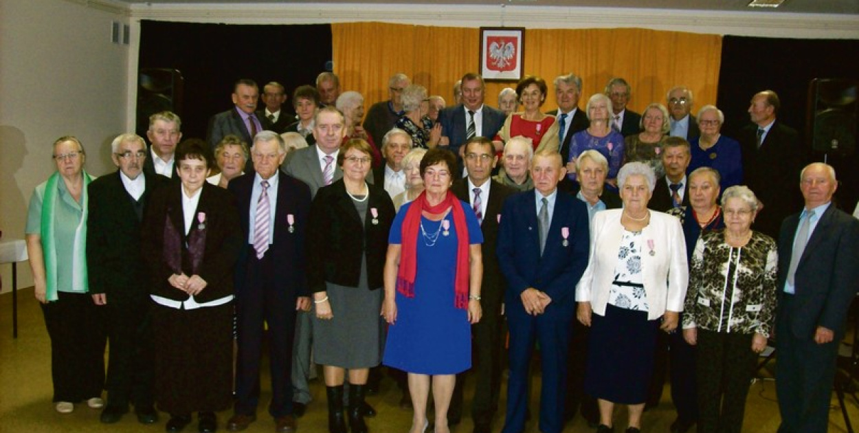 ODZNACZENIA ZA DŁUGOLETNIE POŻYCIE MAŁŻEŃSKIE W GMINIE LUBSZA