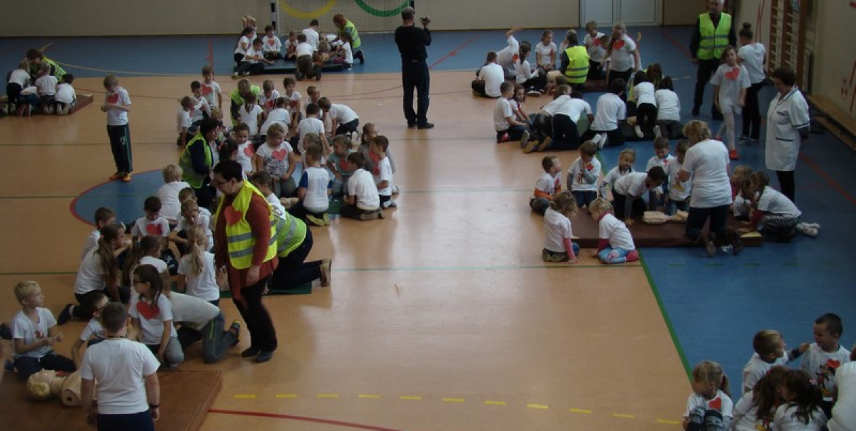  Próba pobicia rekordu Guinness`a w PSP im. Bohaterów II Wojny Światowej…