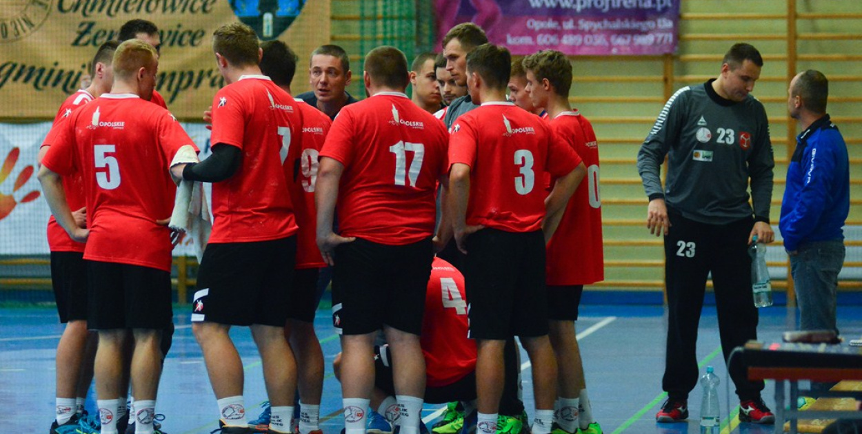 Orlik Brzeg przegrywa w derbach Opolszczyzny z OSIR-em Komprachcice