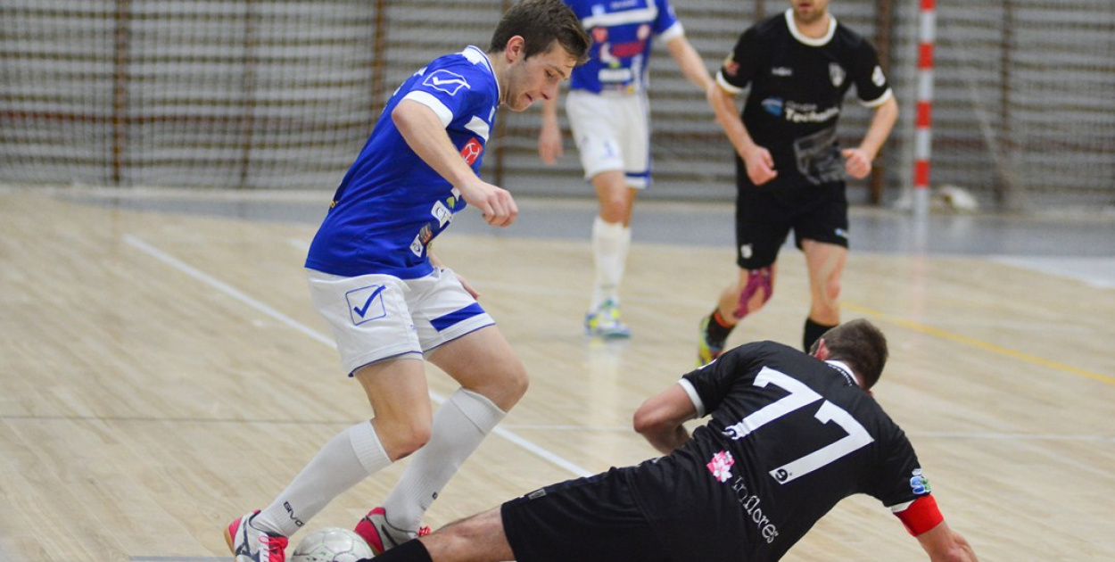 Porażka Gredaru Brzeg z Malwee Łódź