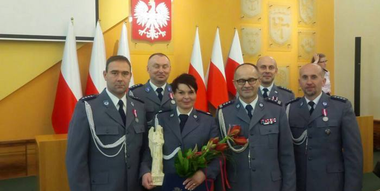 Prezydent RP Andrzej Duda odznaczył brzeskich policjantów medalami