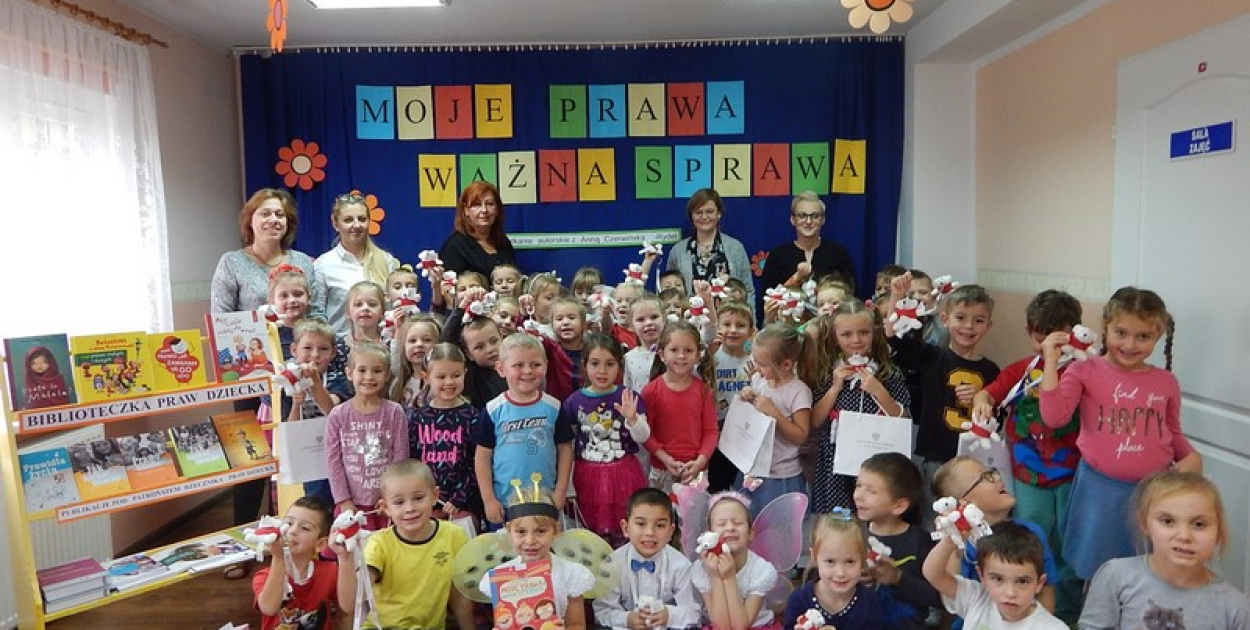  SPOTKANIE AUTORSKIE  Z PISARKĄ ANNĄ CZERWIŃSKĄ  - RYDEL W PRZEDSZKOLU…