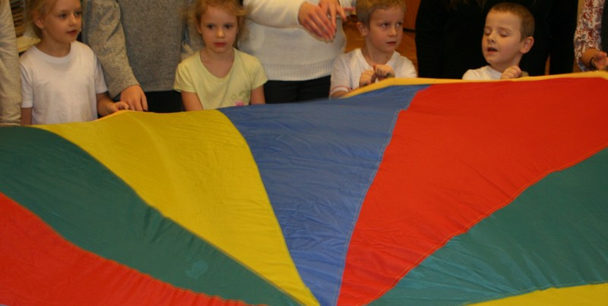 Metoda Ruchu Rozwijającego Weroniki Sherborne w PP nr 7