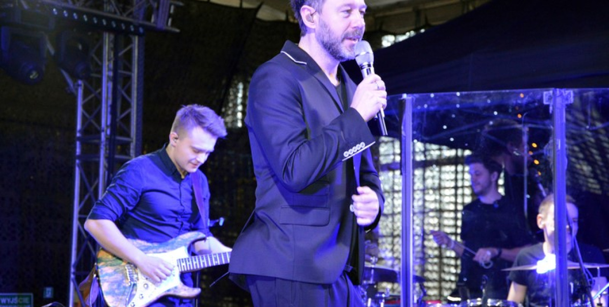  "Piasek" wystąpił na spotkaniu bożonarodzeniowym w 1. Brzeskim Pułku…