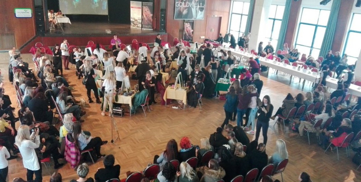 Fryzjerskie zmagania za południową granicą