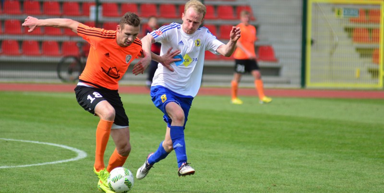 Bezbramkowy remis w derbach. Podział punktów w Brzegu [foto]