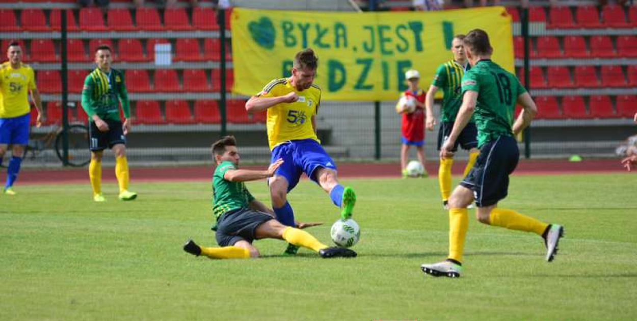 Piękne zwycięstwo. Stal wygrywa z liderem tabeli 4 do 3. [Fotorelacja]