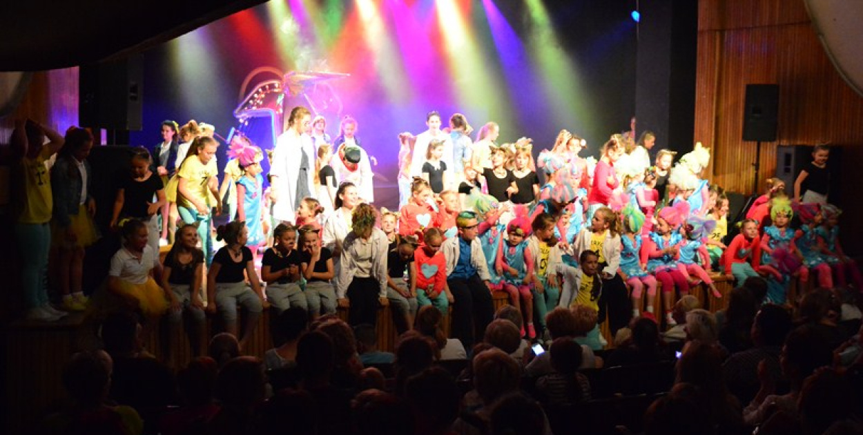 SPEKTAKL "HALO, NIE HALO!" [fotorelacja]