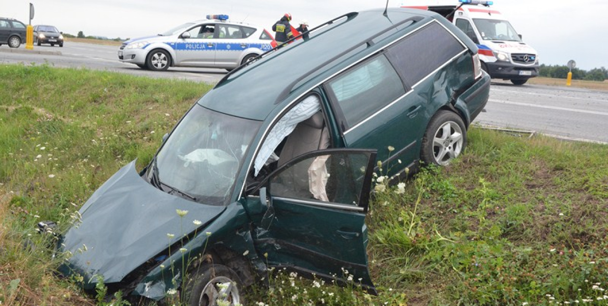 Wypadek na obwodnicy Grodkowa. 5 osób poszkodowanych