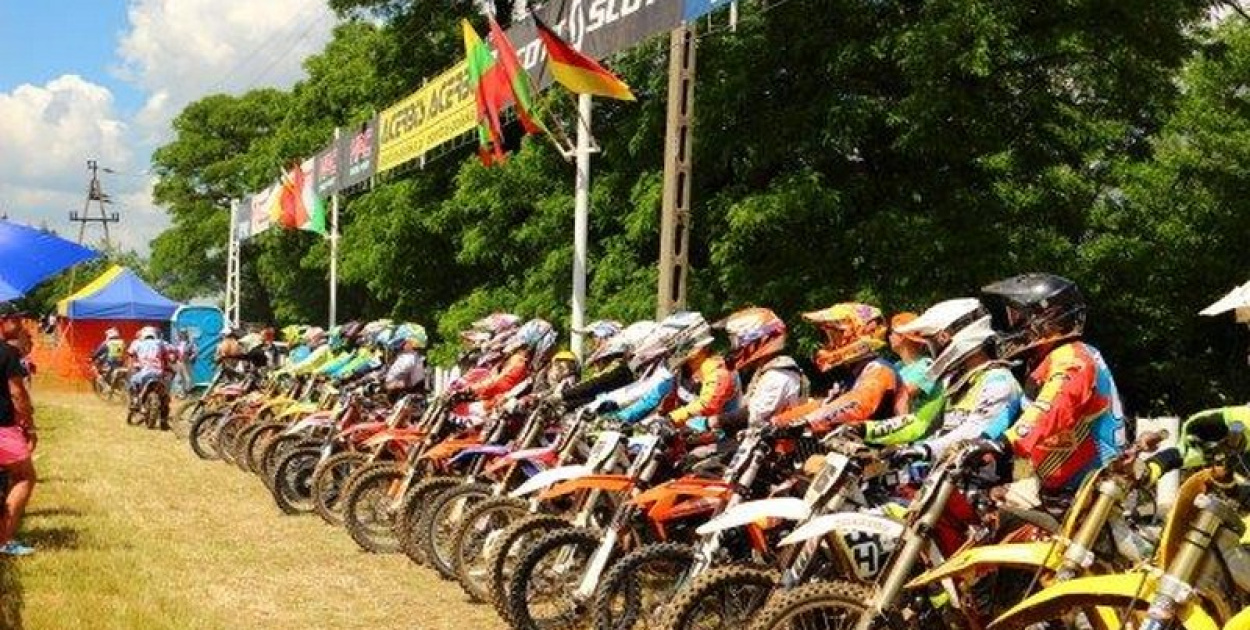 Zbiór wydarzeń motocrossowych