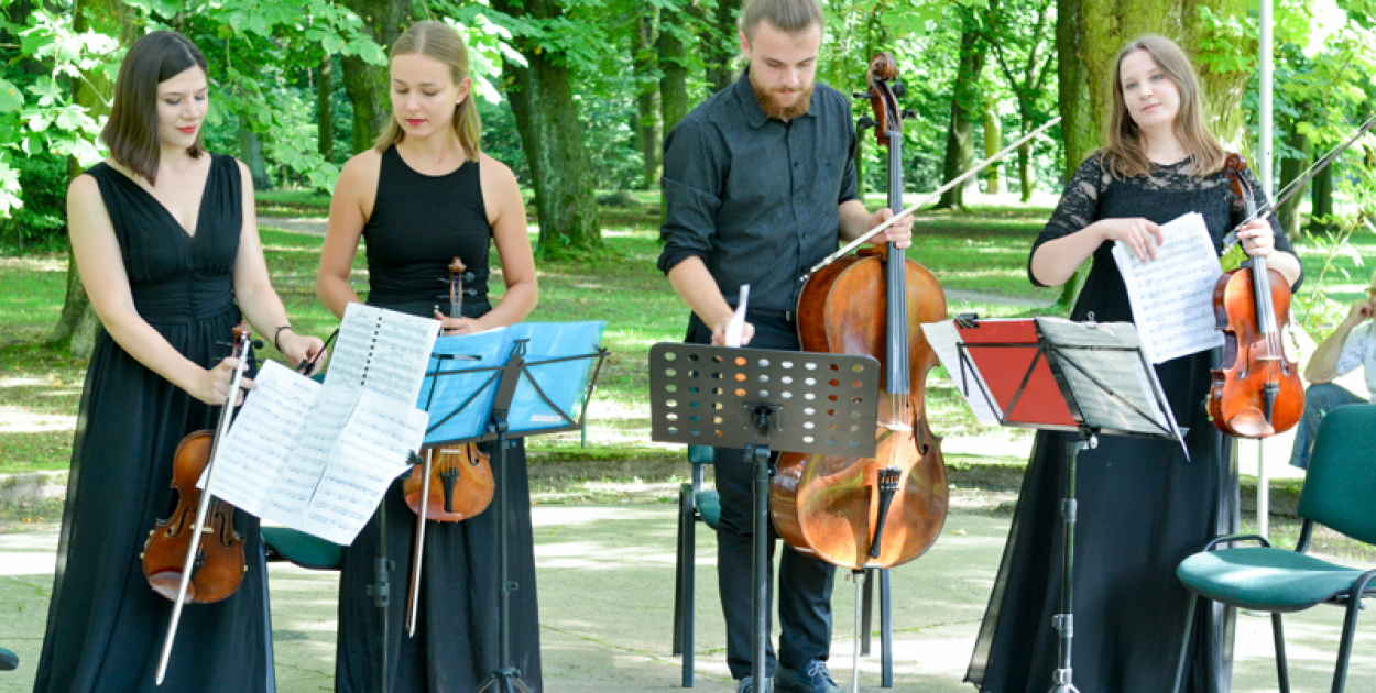  Koncert Kwartetu Smyczkowego - Muzyczny Park - "Kulturalne Wakacje 2017"…