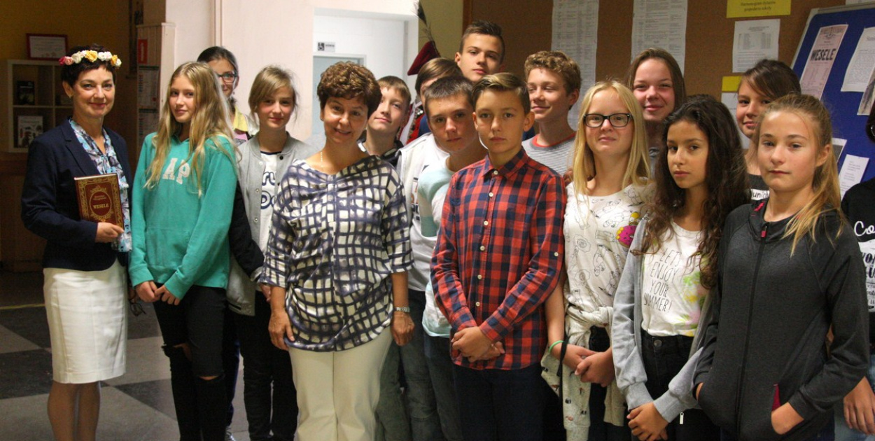 Ósemka czytała Wesele