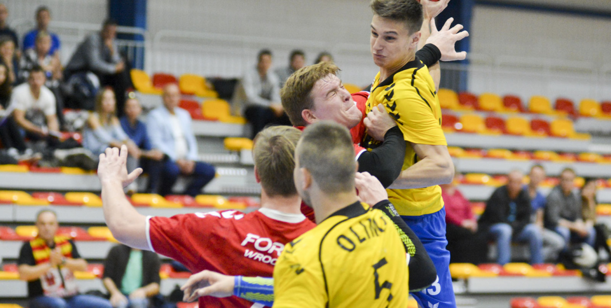 Zimny prysznic dla Olimpu. Pierwsza przegrana we Wrocławiu