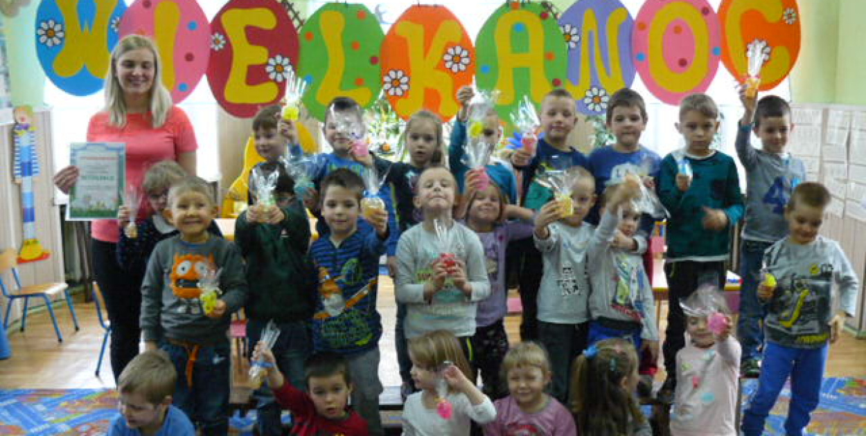 Wielkanocne warsztaty mydlarskie w przedszkolu w Krzyżowicach