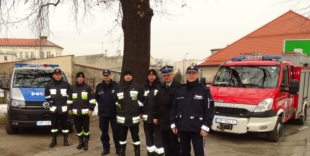 Służby mundurowe podsumowały akcję "SpoKREWnieni służbą". W Brzegu…
