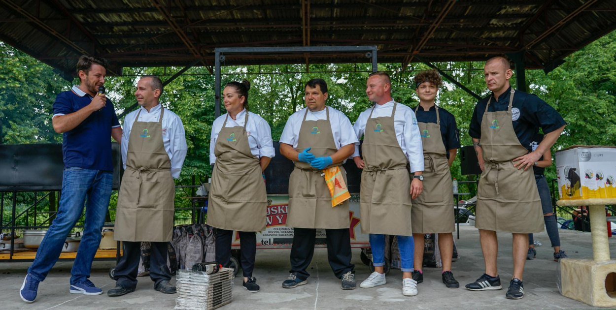  Piknik rodzinny "Wspomagamy Miśki VII - PSYjdź na grilla" - zebrano…