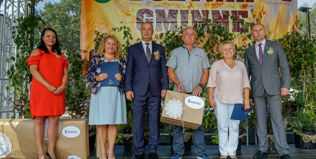  Dożynki w gminie Lewin Brzeski. Najpiękniejsza korona dożynkowa z…