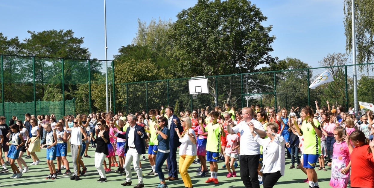 Boisko przy ul. Oławskiej uroczyście zostało otwarte