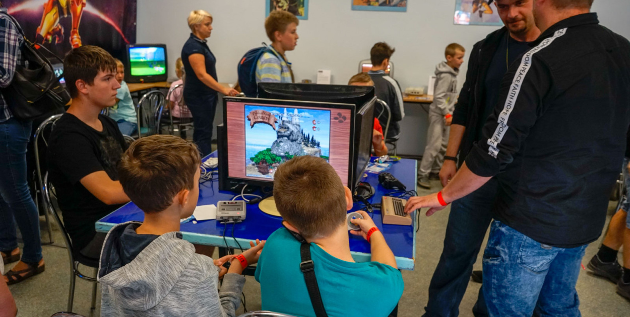  Z sentymentem do elektronicznej rozrywki. Kolejna Retro Sfera w Brzegu…