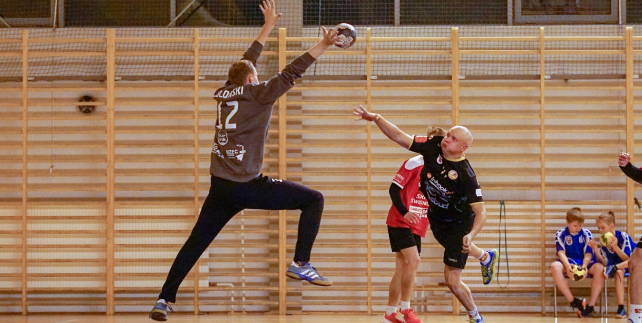 Dwie różne połowy. Druga lepsza dla Olimpu