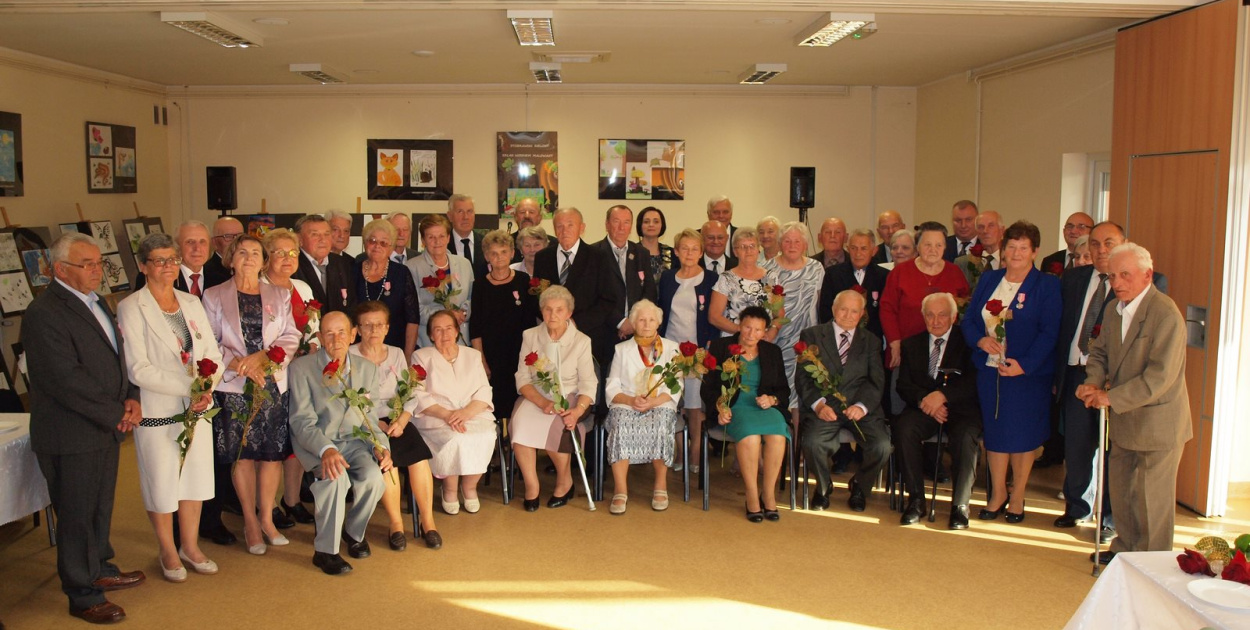  W Gminie Lubsza wręczono odznaczenia za długoletnie pożycie…