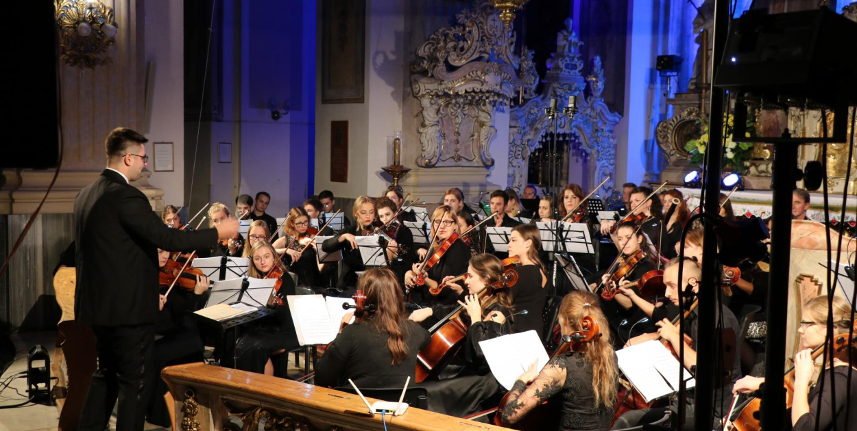  W Brzegu świętowano 100. Rocznicę odzyskania przez Polskę…