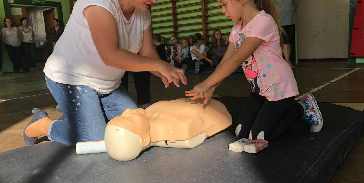  "Ratujemy i Uczymy Ratować", akcja bicia rekordu w resuscytacji…