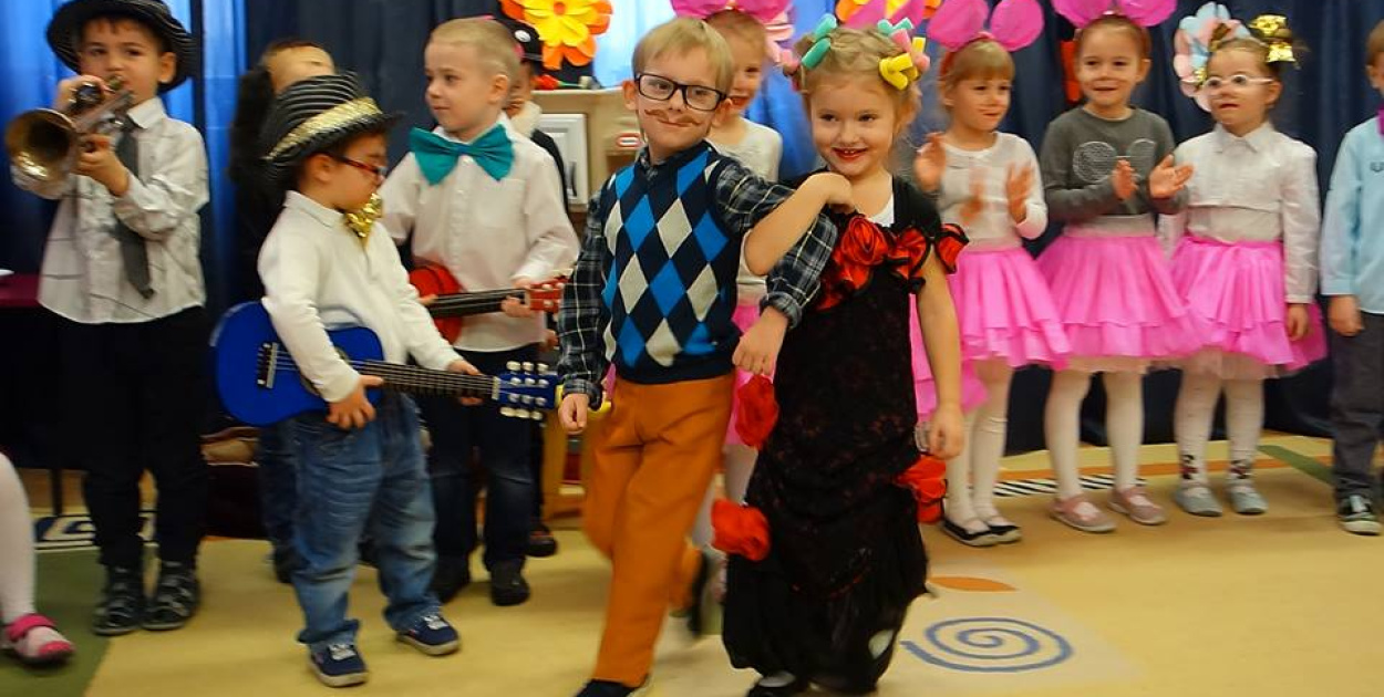  Bo Babcia i Dziadek to nasze są skarby ,malują uśmiech bez pędzla i…