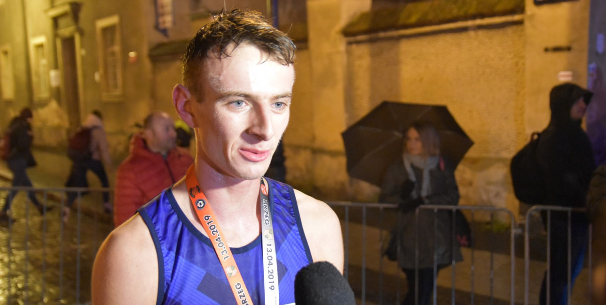 Sebastian Kapała zwycięzcą 4. Nocnej Dychy