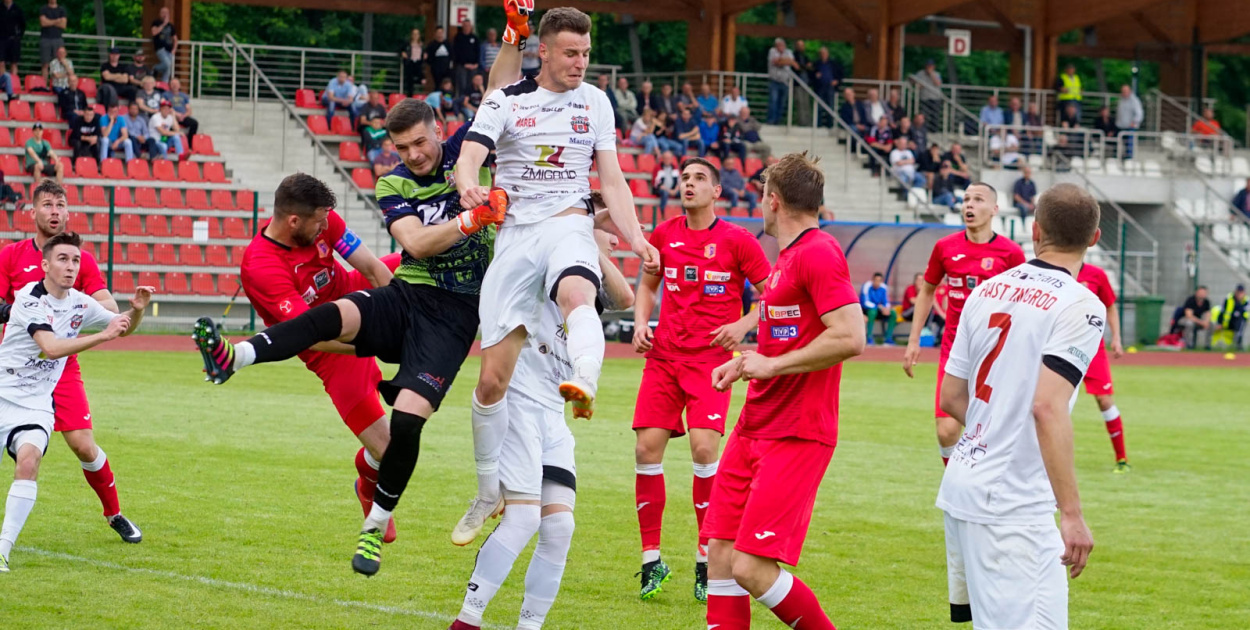 Porażka Stali z Piastem. Utrzymanie zespołu zagrożone