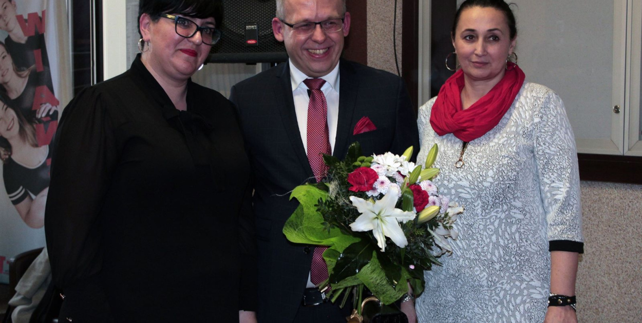  Społeczność szkolna ZSZ nr 1 w Brzegu uroczyście podziękowała…