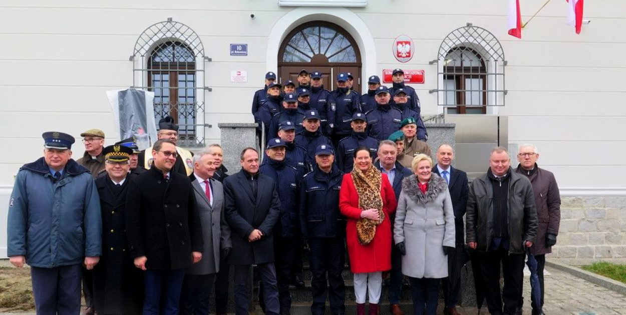  Budynek Komendy Powiatowej Policji w Brzegu uroczyście otwarty po…