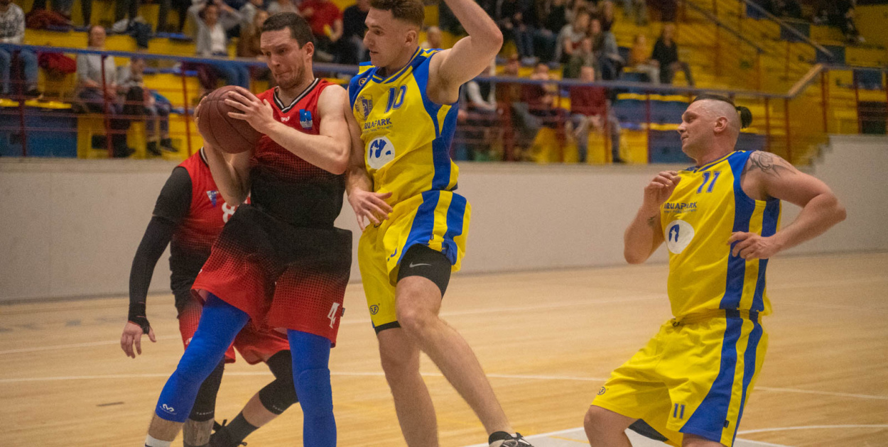  "Chłopaki ze Stali" Kończą sezon III ligi po pierwszym dwumeczu…