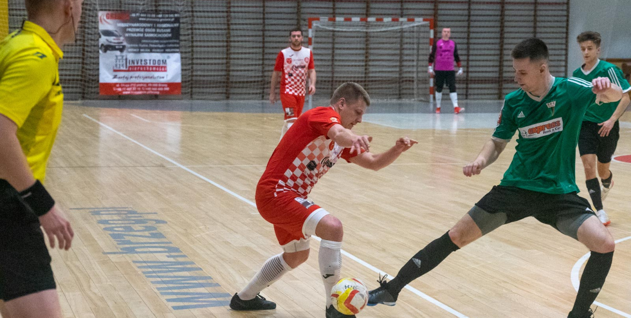 Strzelanina w Brzegu. Gredar miażdży rywala z Tychów