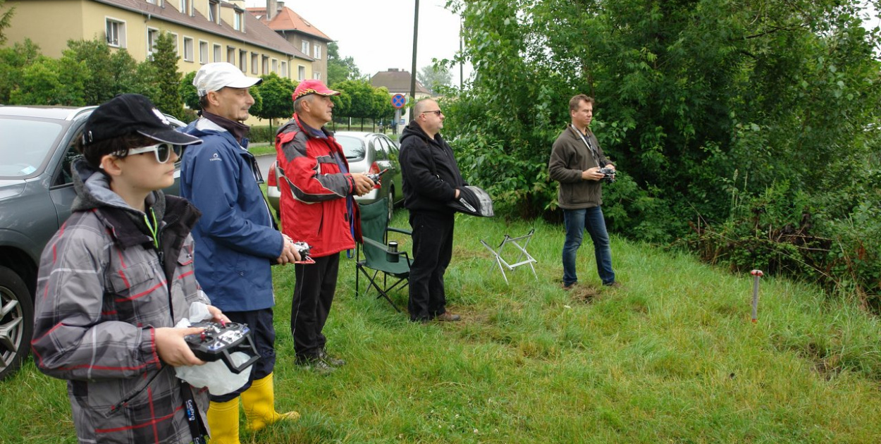 Regaty jachtów sterowane radiem w Brzegu