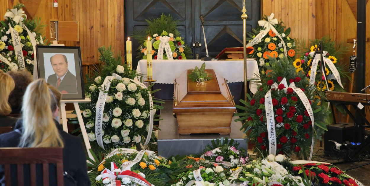 Rodzina, przyjaciele, współpracownicy pożegnali Janusza Wójcika