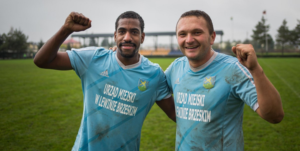 Olimpia Lewin Brzeski wygrała mecz o podwójną stawkę! [GALERIA]