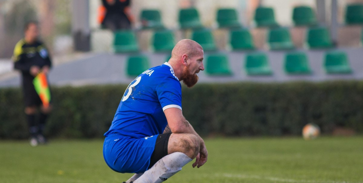  Wyrównane derby gminy Lewin Brzeski. LZS Skorogoszcz wygrał w końcówce…