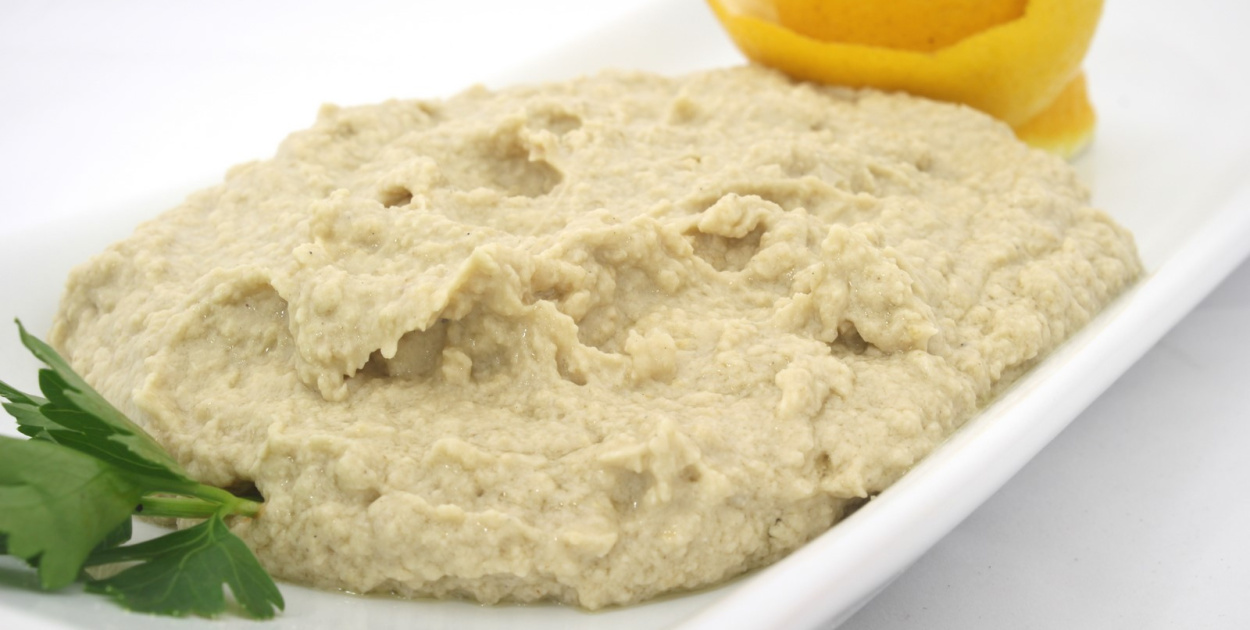 13 maja. Dziś obchodzimy m.in. Dzień Hummusu