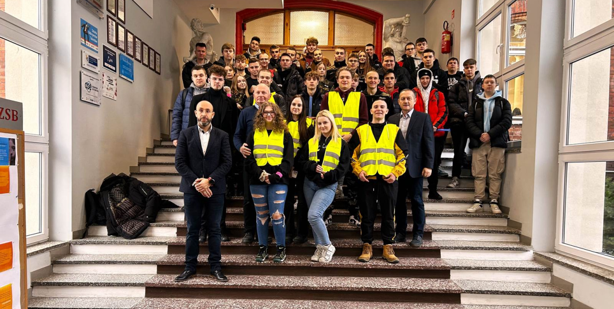 Kampania edukacyjna "Przyhamuj, życie przed Tobą" w ZSB w Brzegu