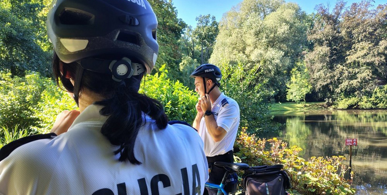 Bezpieczne parki i skwery – ruszyły policyjne patrole rowerowe