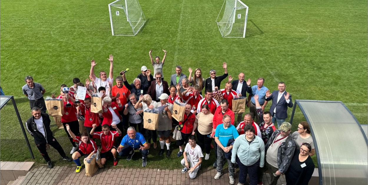 Emocje, gole i medale. VIII Turniej Osób z Niepełnosprawnościami za nami