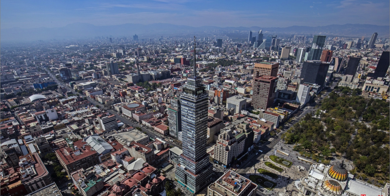 Święto miast i portfeli. 31 października w kalendarzu pełnym znaczeń